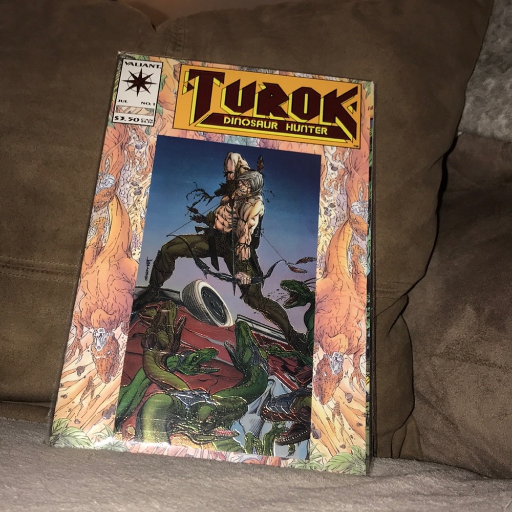 1993 Valiant Turok dinosaur 🦕 hunter JUL no. 1 holo